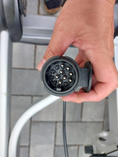 Anschlussstecker